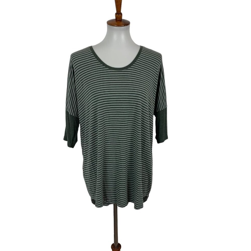 Threads Medium Striped Top Green Gray Relaxed Fit‎ Casual Basic